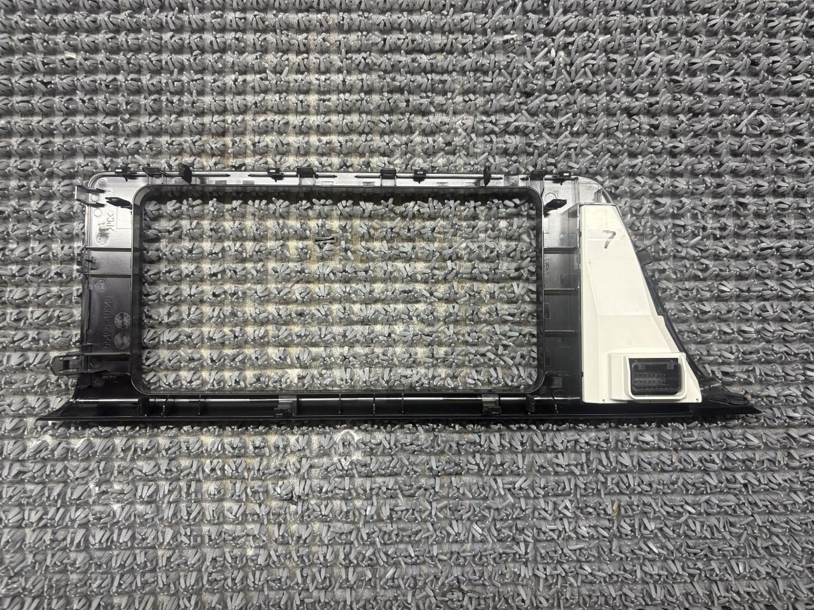 ナビパネル トヨタ純正 C-HR ZXY10 ナビパネル 55405-10340 380107 - メルカリ