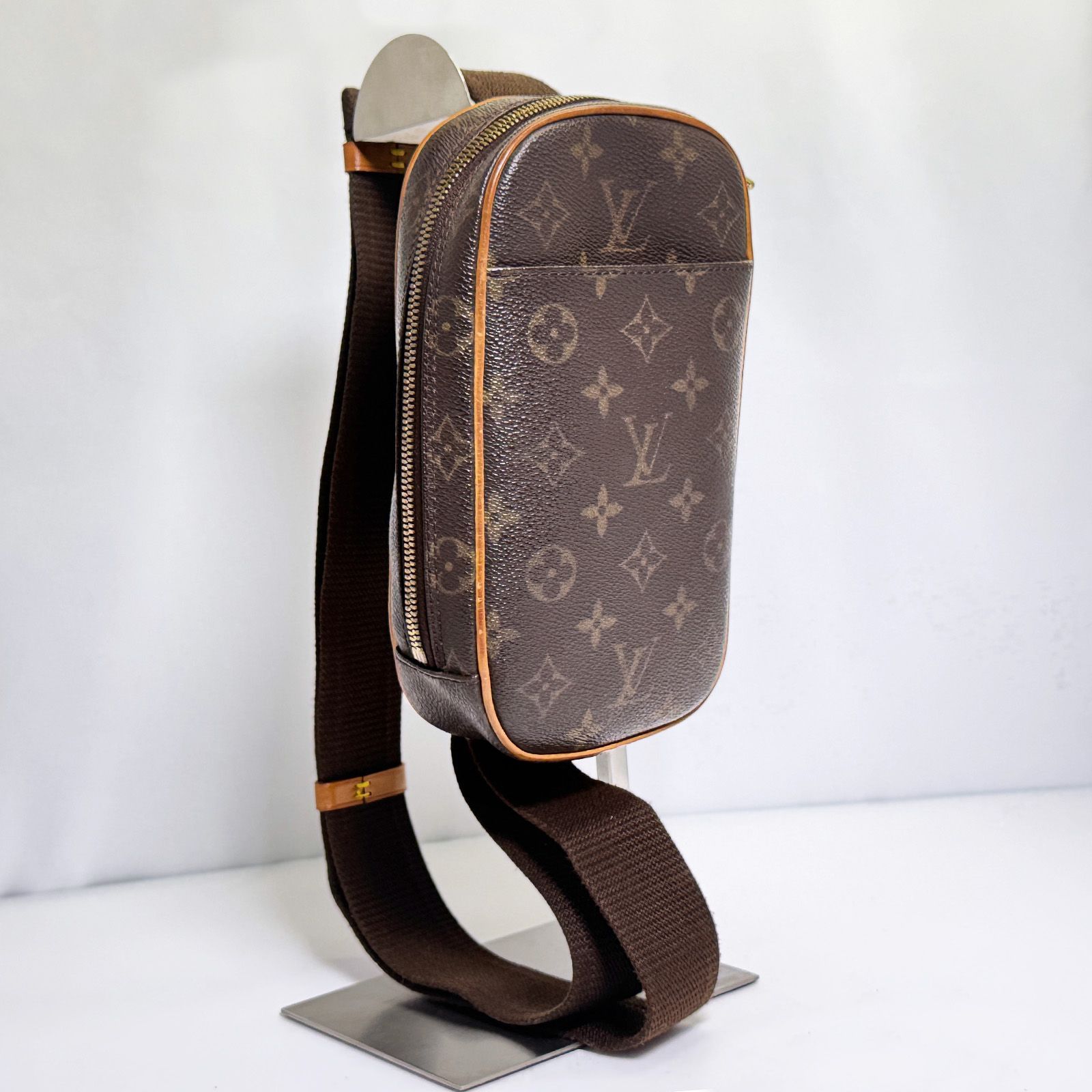 LOUIS VUITTON ルイヴィトン モノグラム ポシェット ガンジュ ボディバッグ ウェストポーチ ユニセックス m0046ボディバッグ・ウエストポーチ