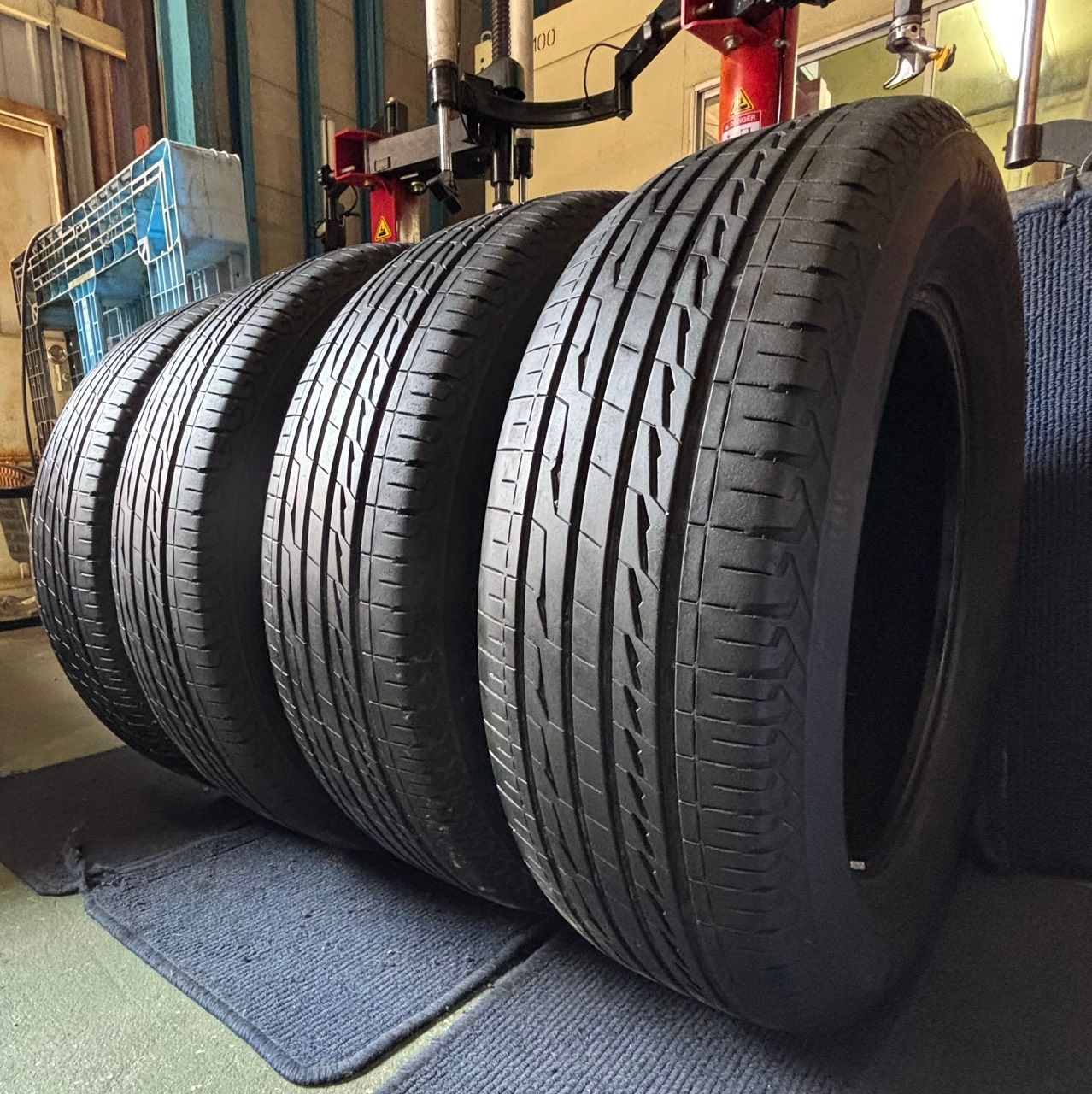 ☆送料無料☆【2024/2021年製造】【溝7~7.5分山】BRIDGESTONE ALENZA LX100 ４本 225/65R17 ASP3769