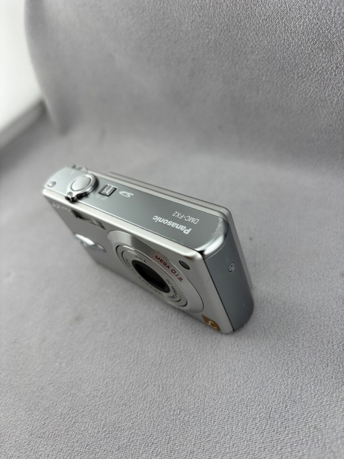 2125【美品、動作確認済み】 Panasonic LUMIX DMC-FX2 シルバー