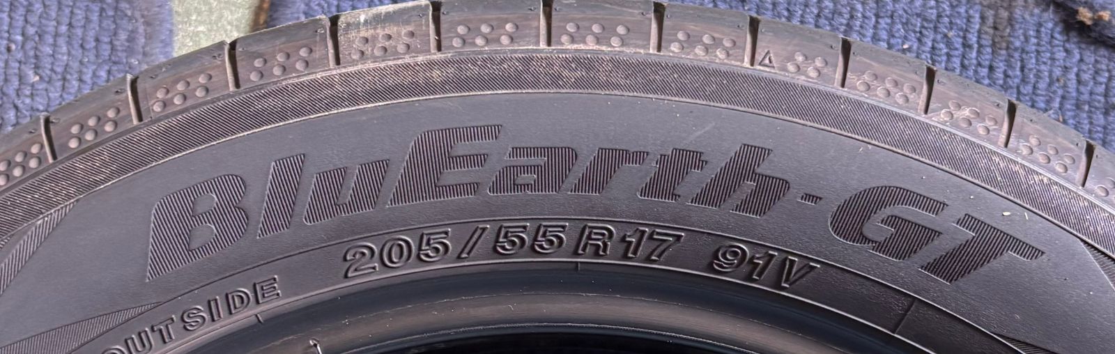 ☆送料無料☆【2023年製造】【溝6.5分山】YOKOHAMA BluEarth-GT ４本 205/55R17 ASP3772