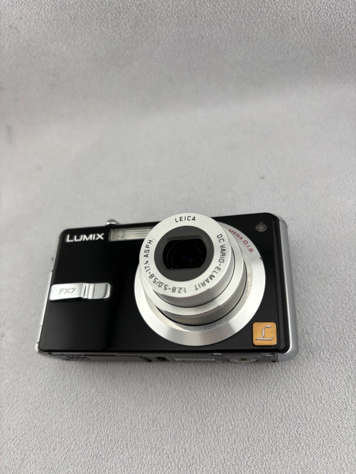 2126【美品、動作確認済み】 Panasonic LUMIX DMC-FX7 ブラック