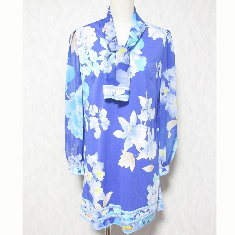 美品 Leonard Fashion レオナールファッション フラワープリント カンカンストレッチ シアースリーブ チュニックブラウス 36 ブルー レディース 古着 中古 USED