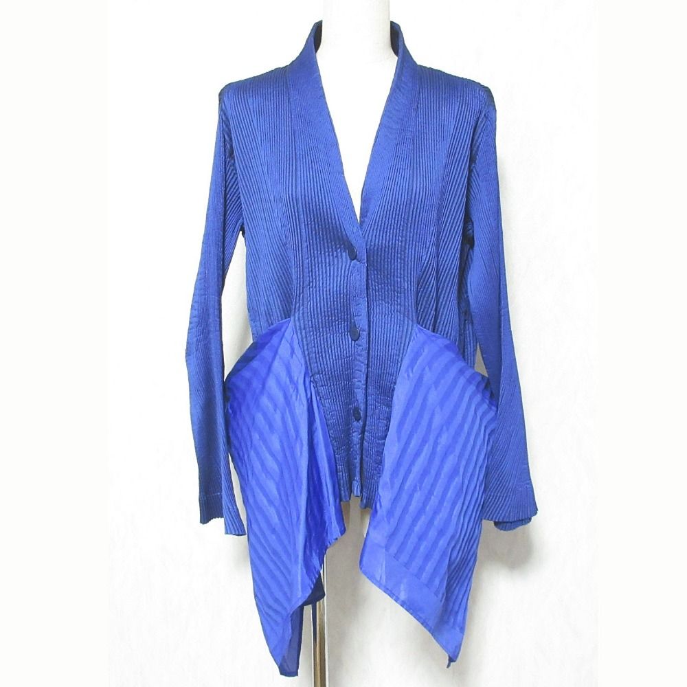 美品 ISSEY MIYAKE イッセイミヤケ 変形 ストライプ プリーツジャケット IM31FD513 サイズ2 ネイビー レディース 古着 中古 USED