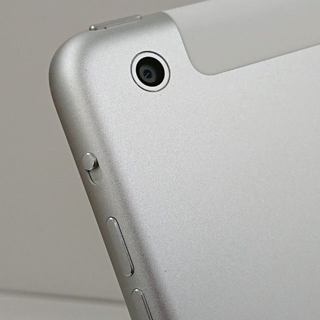 iPad Air Wi-Fi + Cellular 16GB au シルバー 送料無料 本体 c21754