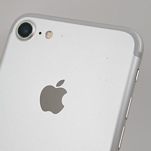 iPhone7 128GB au シルバー 送料無料 本体 c21759 - メルカリ