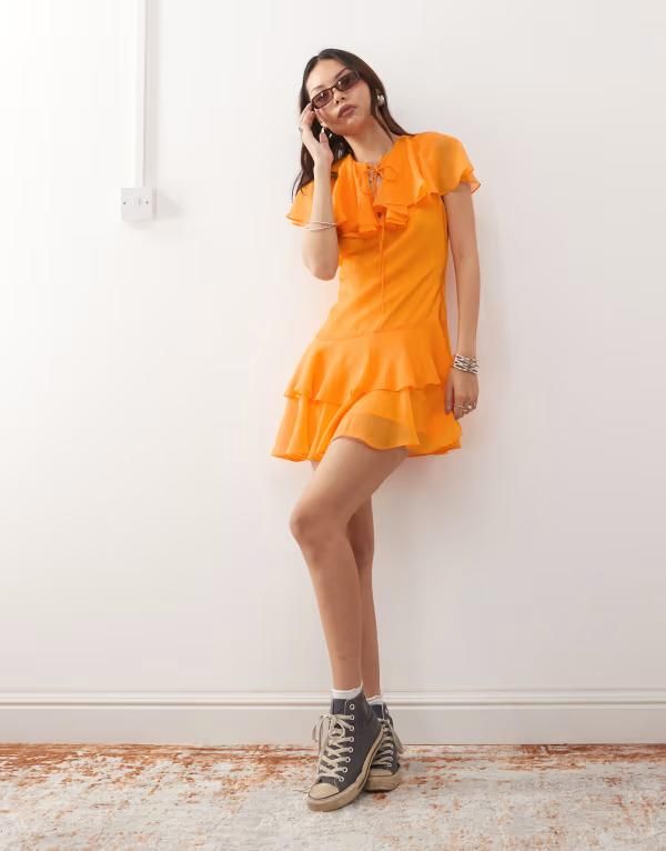 リクレイム ヴィンテージ レディース トップス ワンピース ケープデザイン ミニワンピース ミニ キャップ ケープ Reclaimed Vintage mini dress with cape det