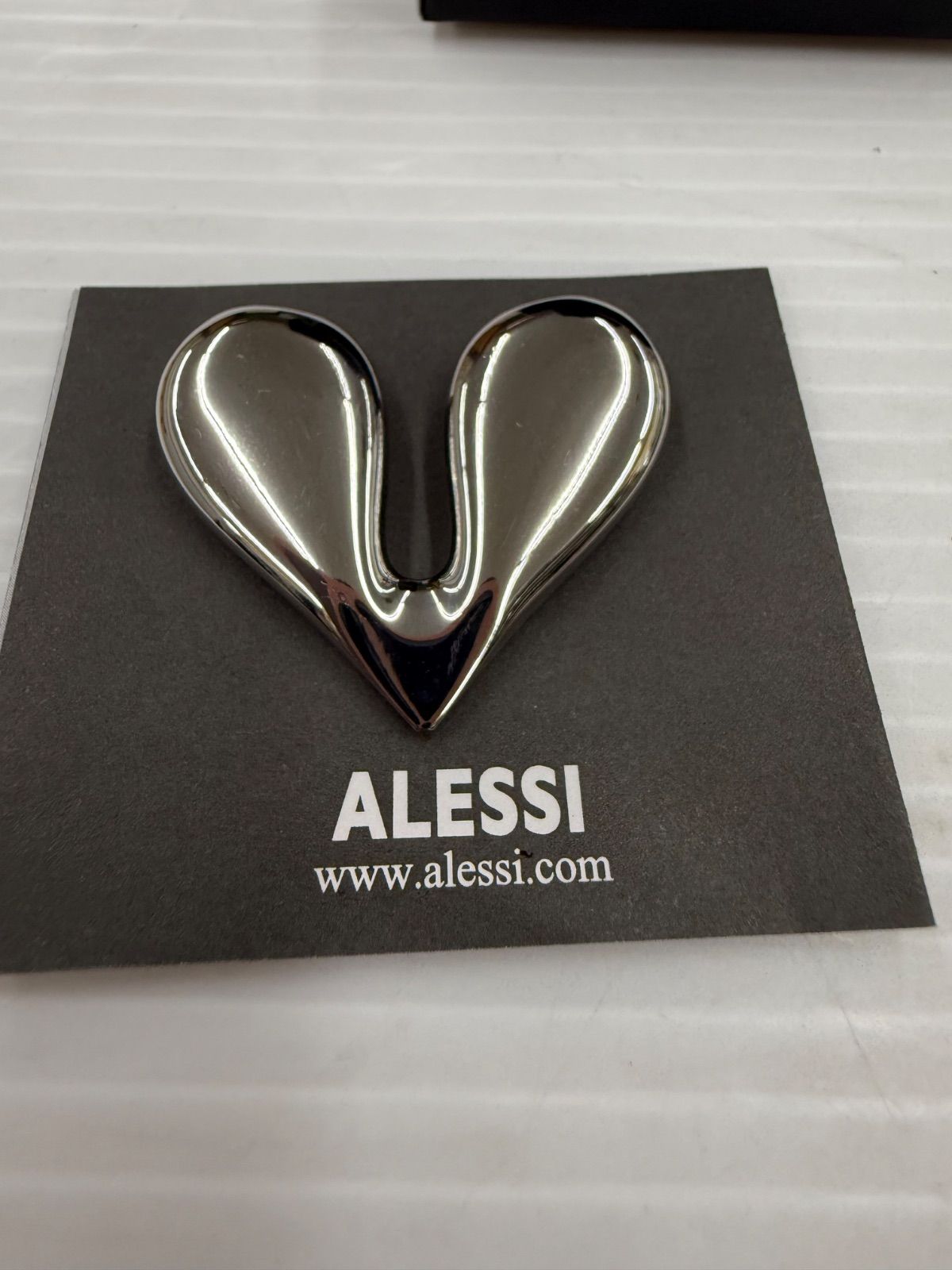 ALESSI JHT01 Aprinoci Nut Splitter くるみ割り ALESSI アレッシ JHT01 Aprinoci Nut Splitter くるみ割り - メルカリ