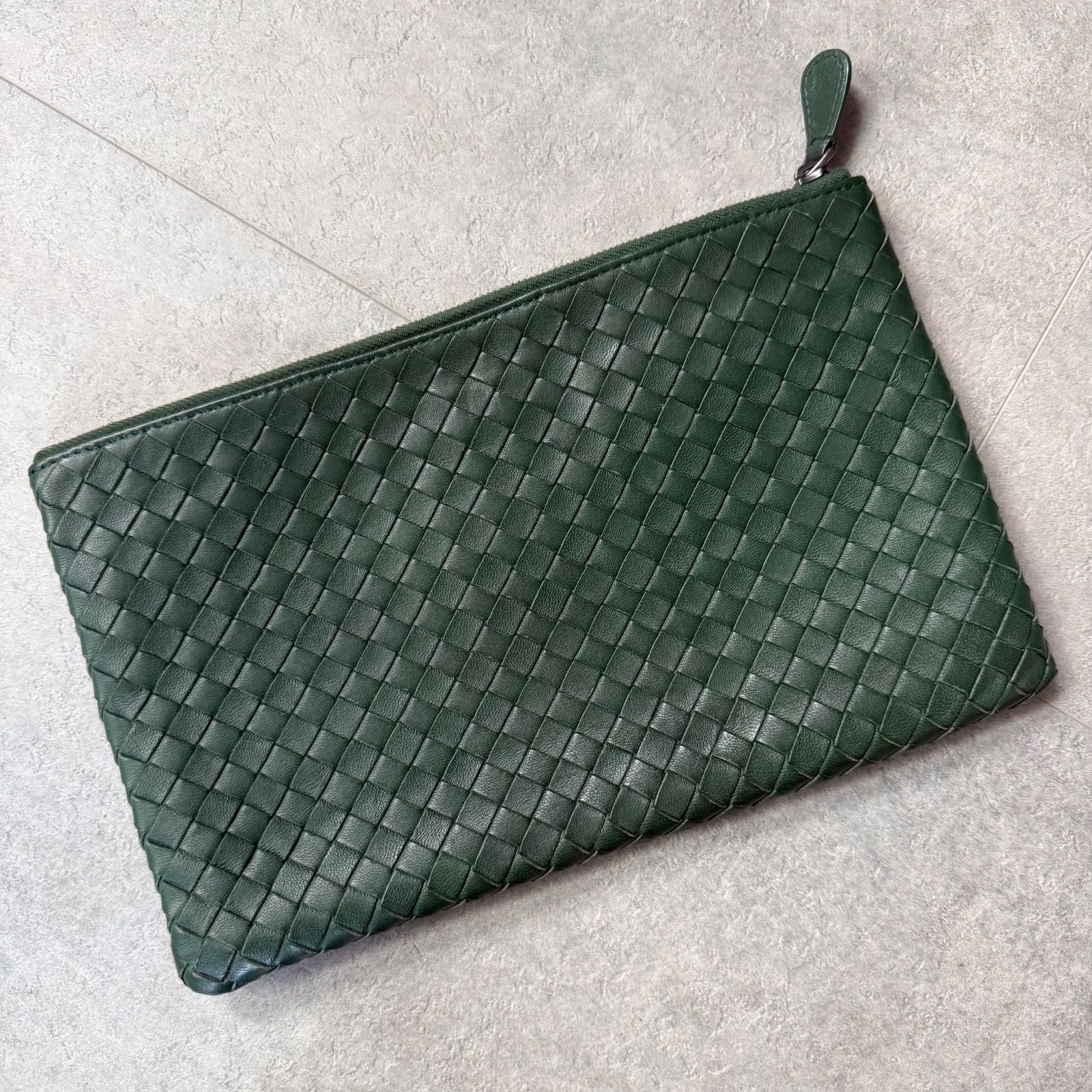 BOTTEGA VENETA ボッテガヴェネタ イントレチャート レザー クラッチバッグ 緑 グリーン ポーチ