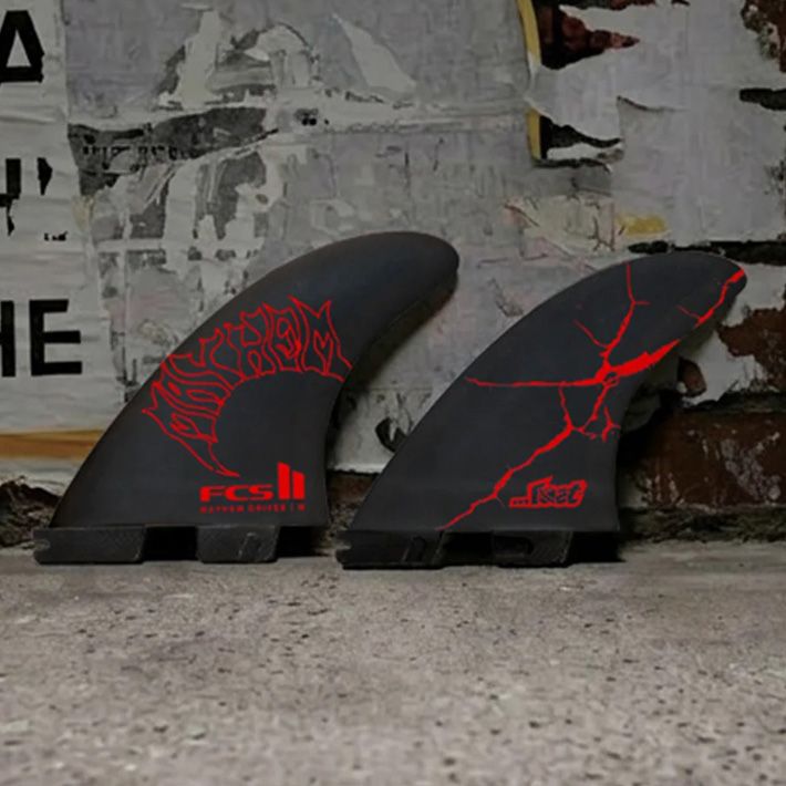 FCS2フィン 送料無料！ SHAPER SERIES MAYHEM DRIVER TRI FIN SET S/M