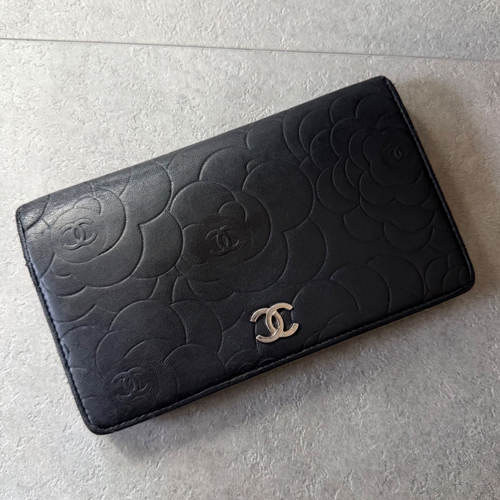 CHANEL シャネル カメリア ココマーク 二つ折り長財布 レザー ブラック 黒 シルバー金具 ロングウォレット