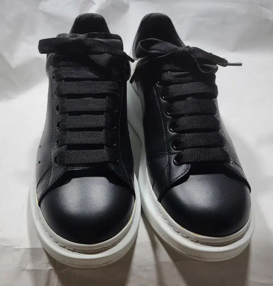 Alexander McQueen アレキサンダー・マックイーン 41サイズ (265)