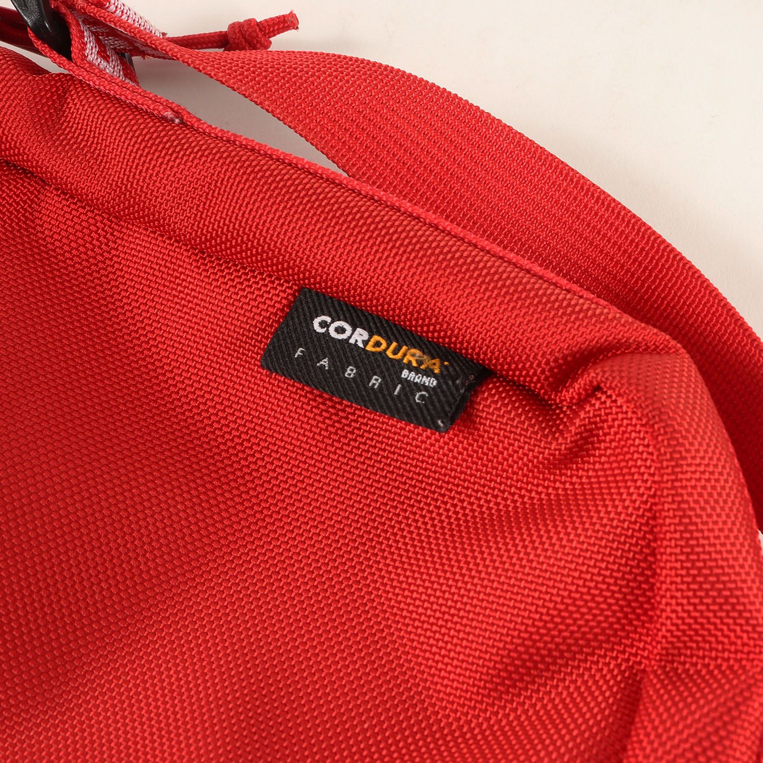 Supreme シュプリーム バッグ レッド | コーデュラナイロン ショルダー