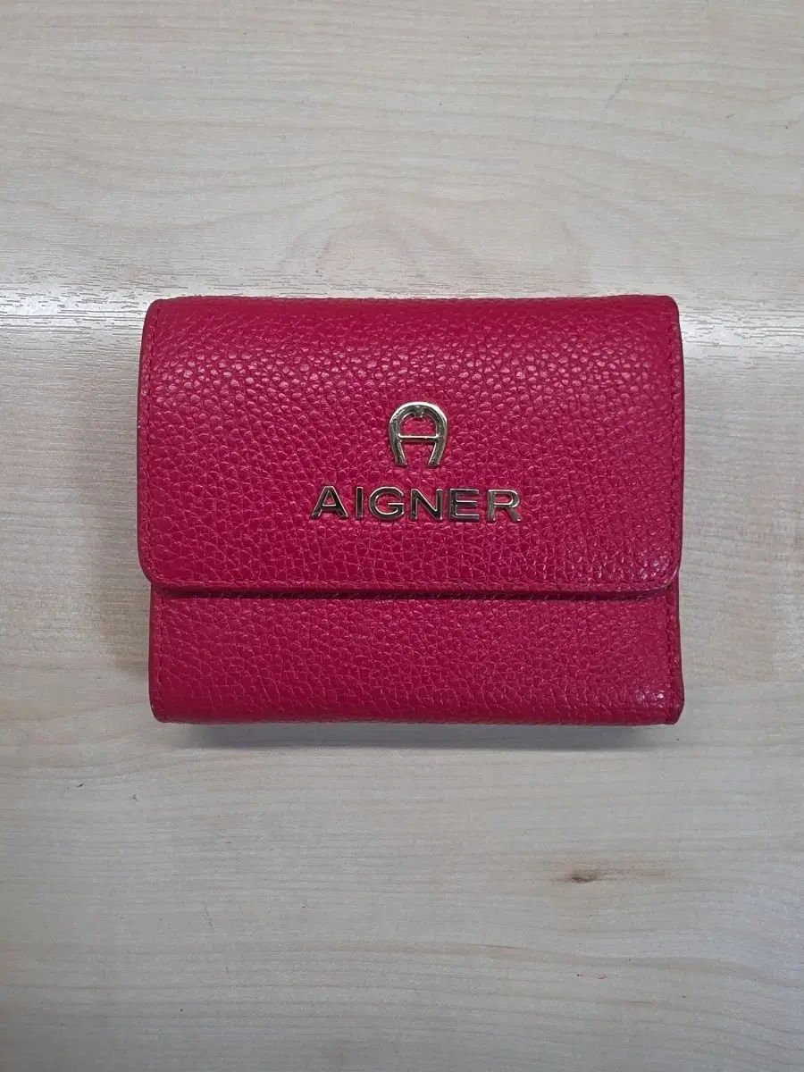 AIGNER アイグナー 財布 レッド