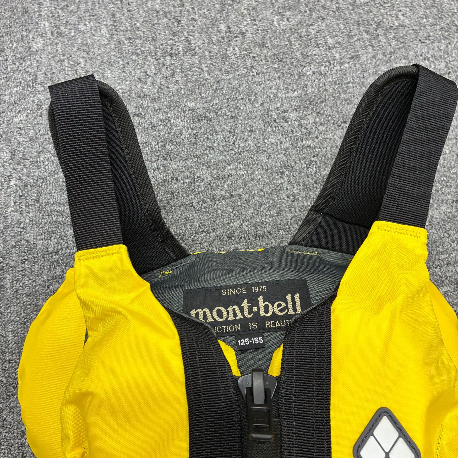 未使用 モンベル Kid's 85-125 イエロー ライフジャケット mont-bell