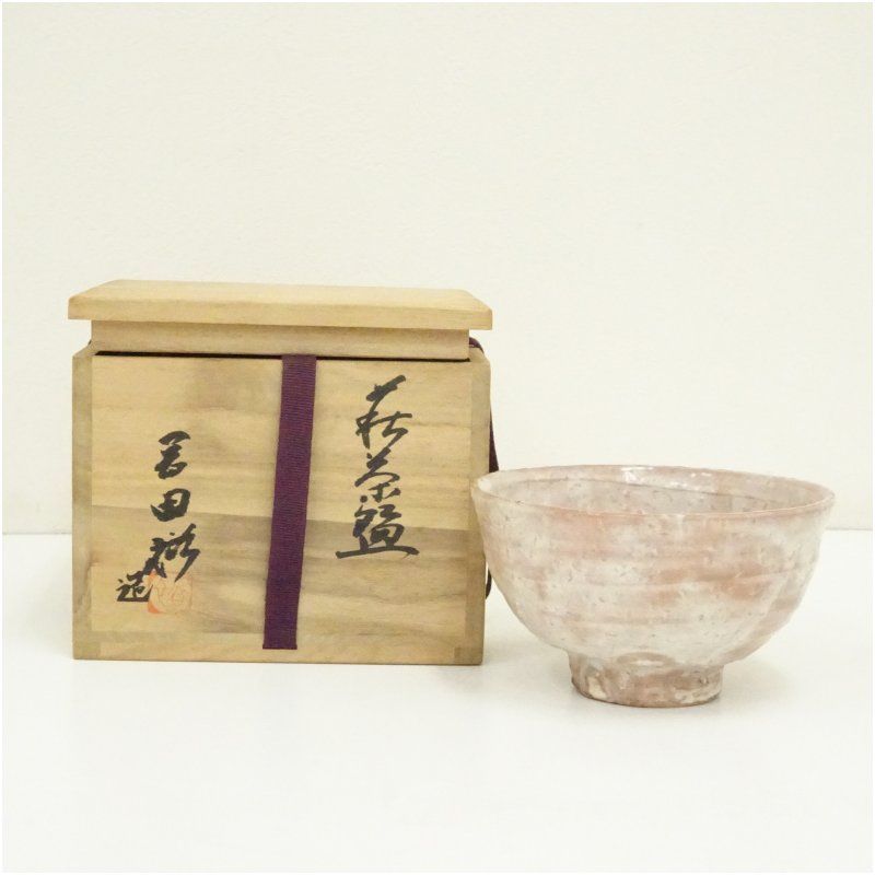 萩焼　岡田裕造　茶碗（共箱） 茶道 抹茶 おしゃれ 抹茶茶碗 抹茶碗 和食器 レトロ 茶器 骨董 茶わん 茶会 茶の湯