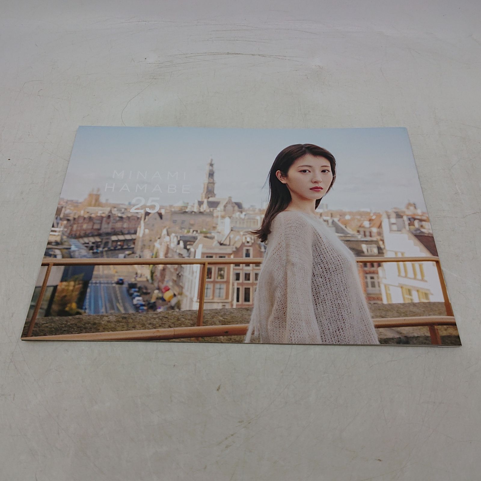 未使用品】浜辺美波写真集 25 豪華版 講談社 付属品あり 箱付き