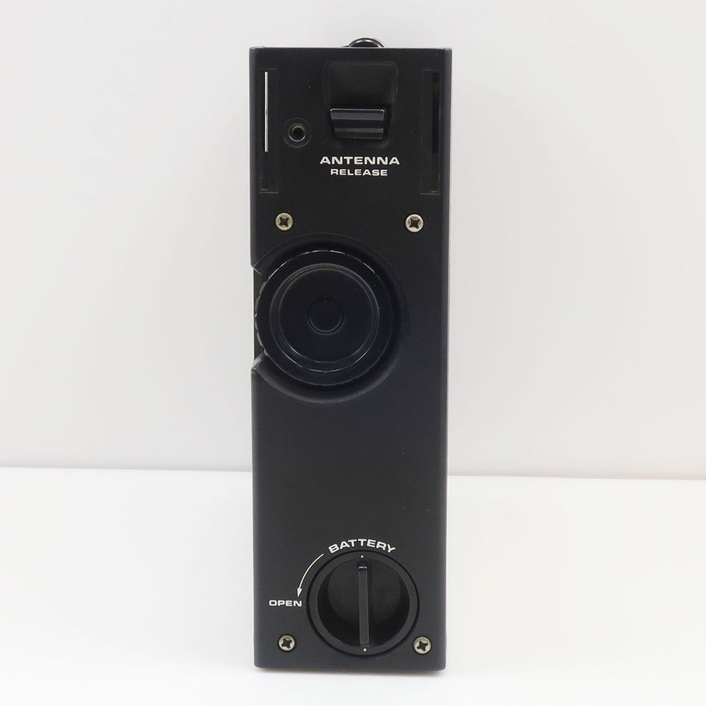[動作品]SONY ICF-111 Sports11 ポータブルラジオ SONY】ソニー SPORTS11 高感度ポータブルラジオ 3バンド FM/MW/SW ICF