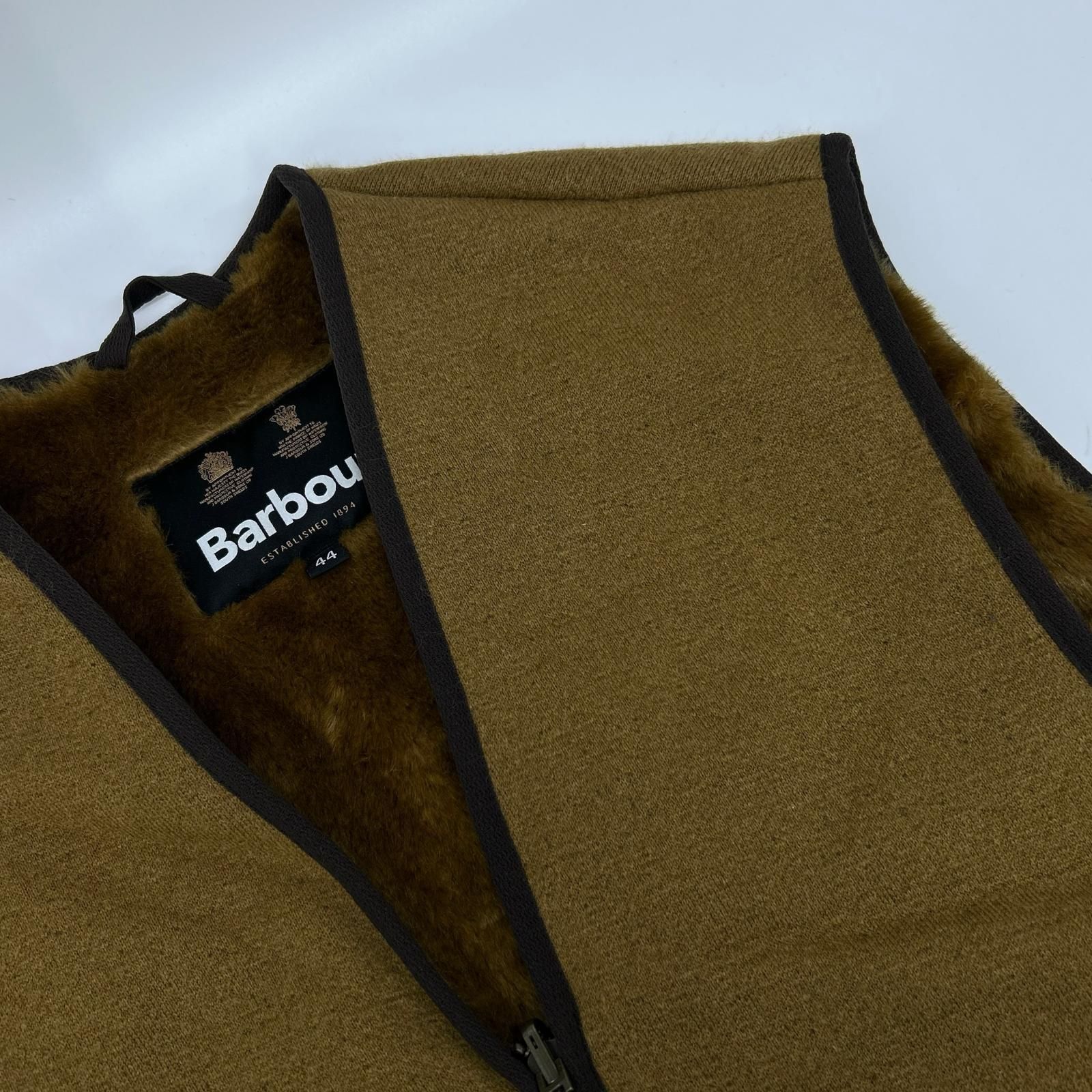 Barbour バブアー 232ML10004 ベージュ ファー ベスト 44 - メルカリ