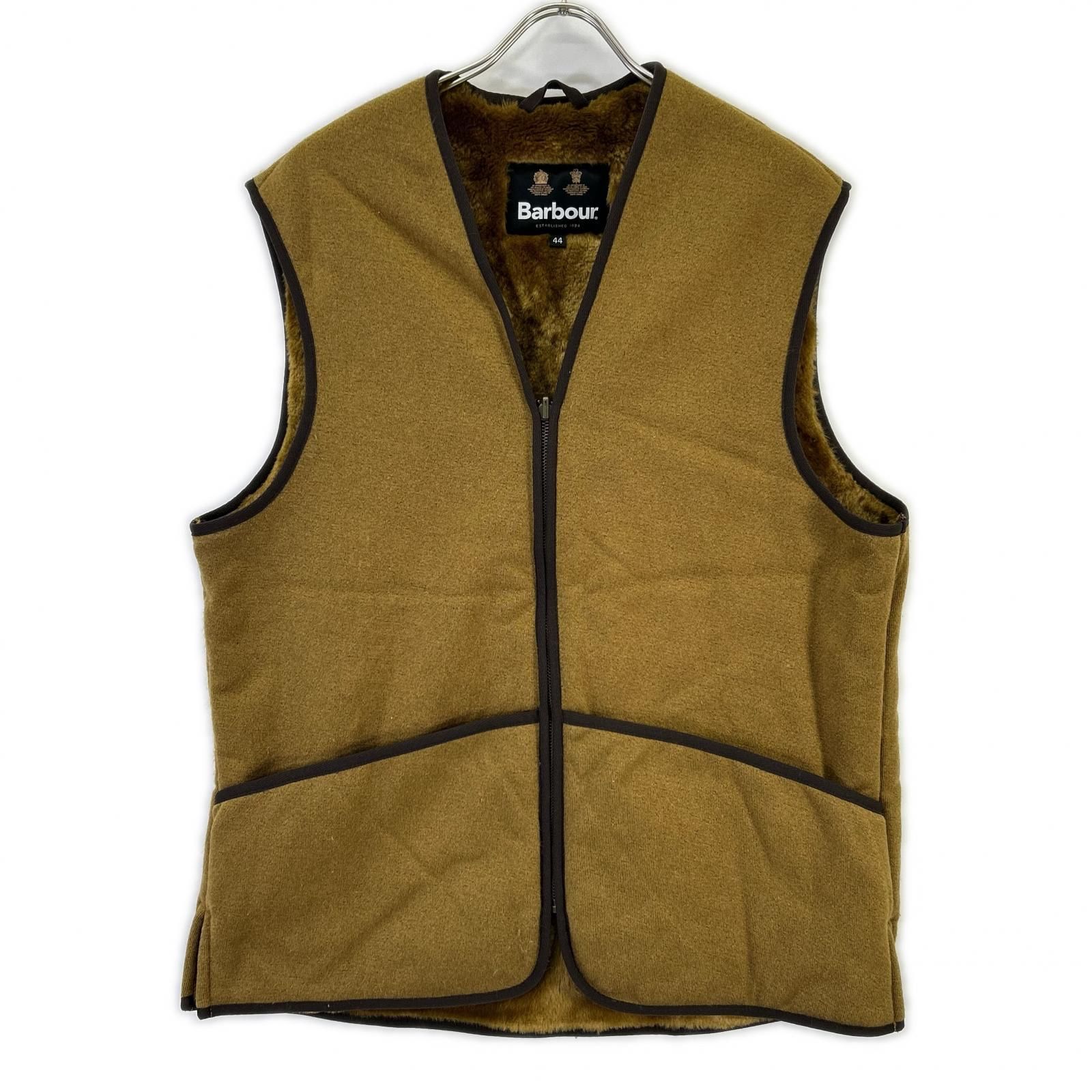 Barbour バブアー 232ML10004 ベージュ ファー ベスト 44 Barbour バブアー 232ML10004 ベージュ ファー ベスト 44 - メルカリ
