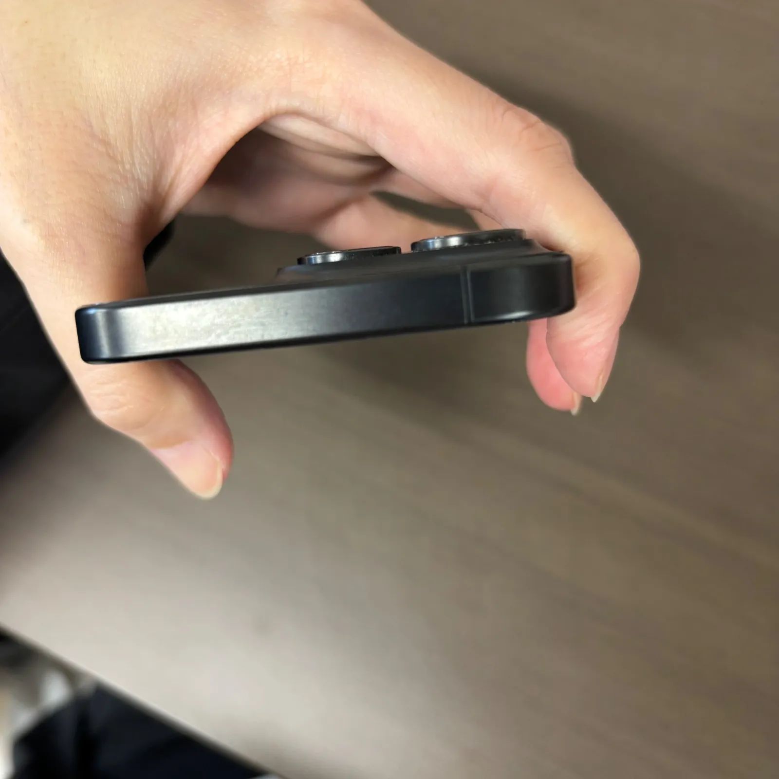 iPhone 15 Pro 512GB ブラックチタニウム ジャンク - メルカリ