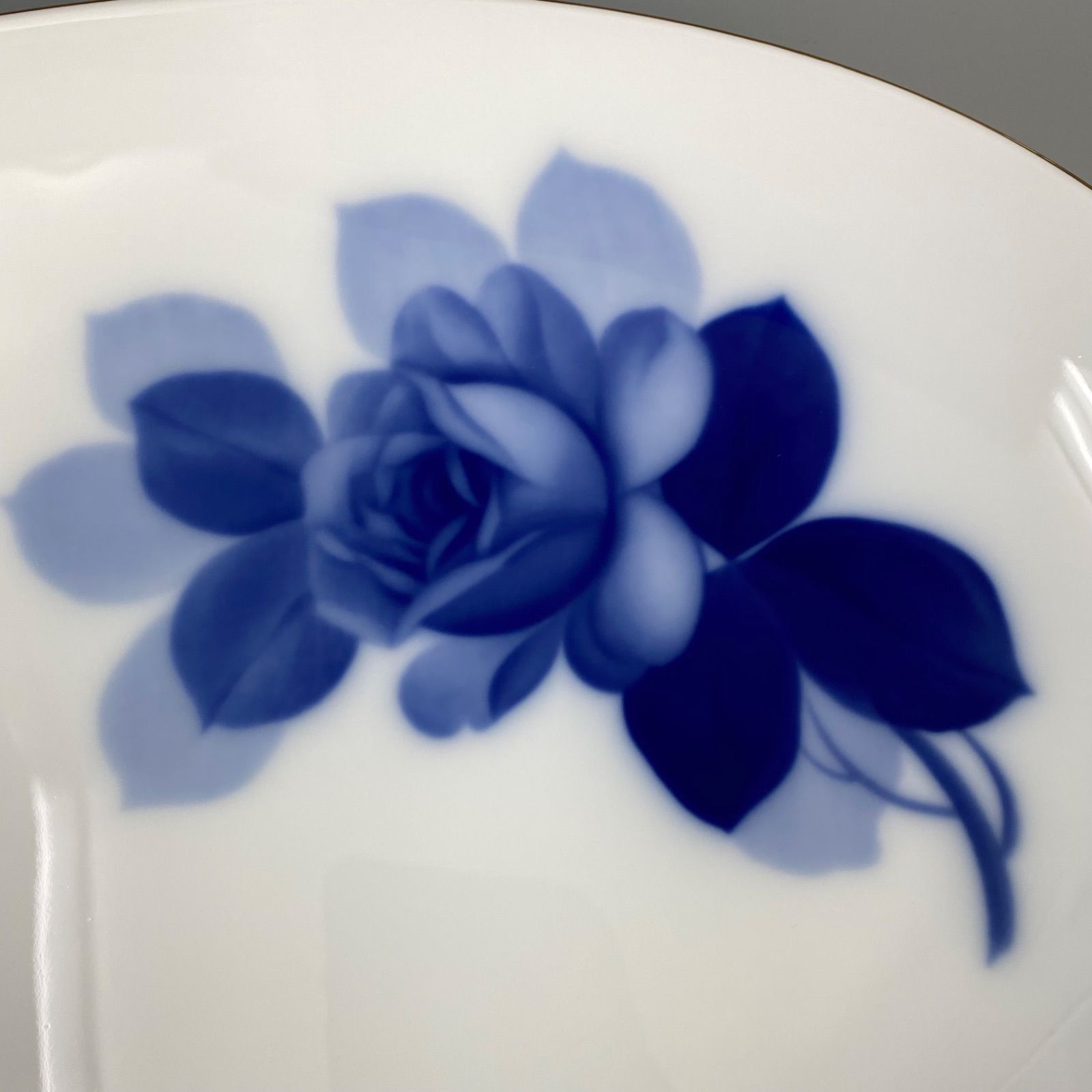 K 大倉陶園 OKURA CHINA 青薔薇(ブルーローズ)柄 金彩 楕円大皿 化粧箱