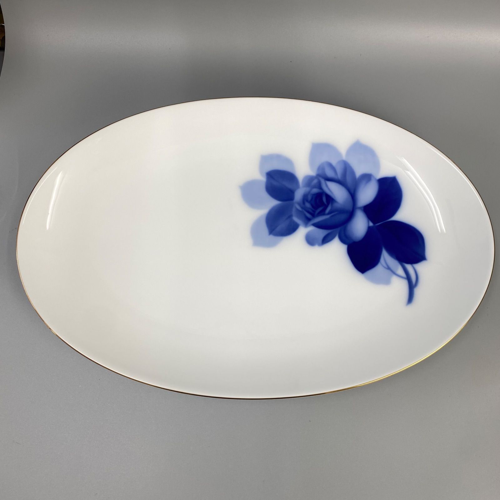 K 大倉陶園 OKURA CHINA 青薔薇(ブルーローズ)柄 金彩 楕円大皿 化粧箱