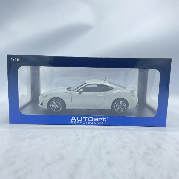【中古】AUTOart 1/18 ﾄﾖﾀ 86 GTﾘﾐﾃｯﾄﾞ (日本仕様/右H) (ﾎﾜｲﾄﾊﾟｰﾙ) 開封/箱ｲﾀﾐ[92]