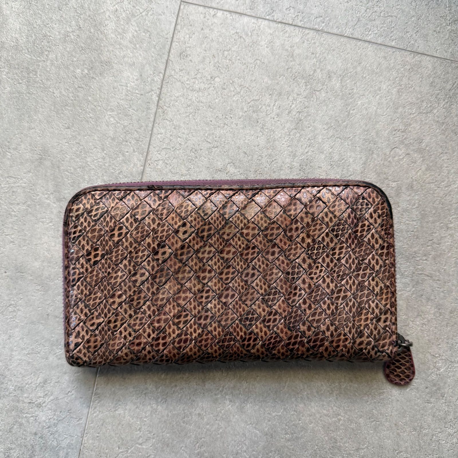 BOTTEGA VENETA ボッテガヴェネタ イントレチャート パイソン ラウンド