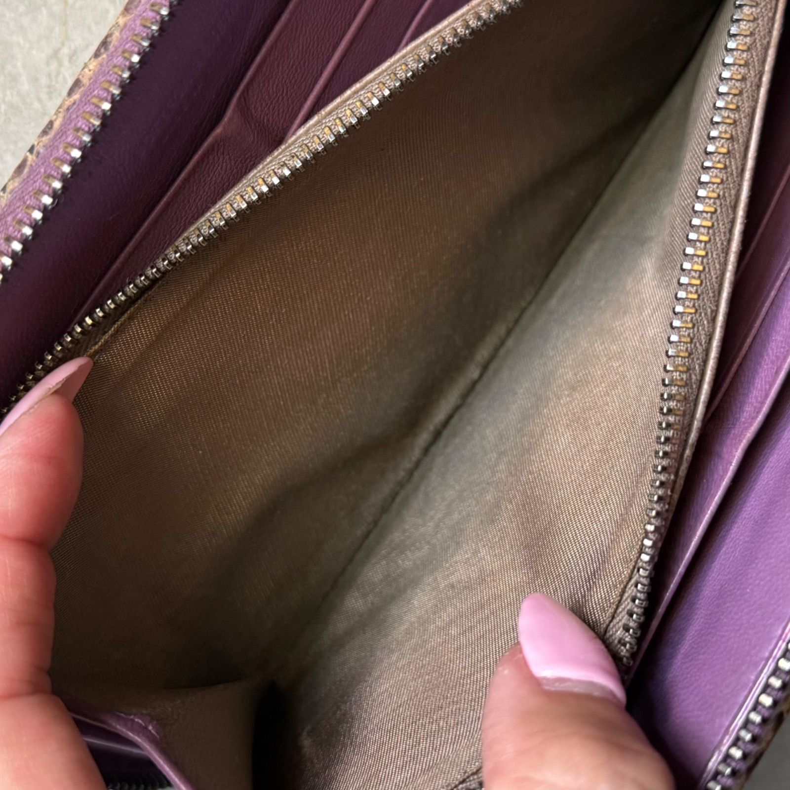 BOTTEGA VENETA ボッテガヴェネタ イントレチャート パイソン ラウンド