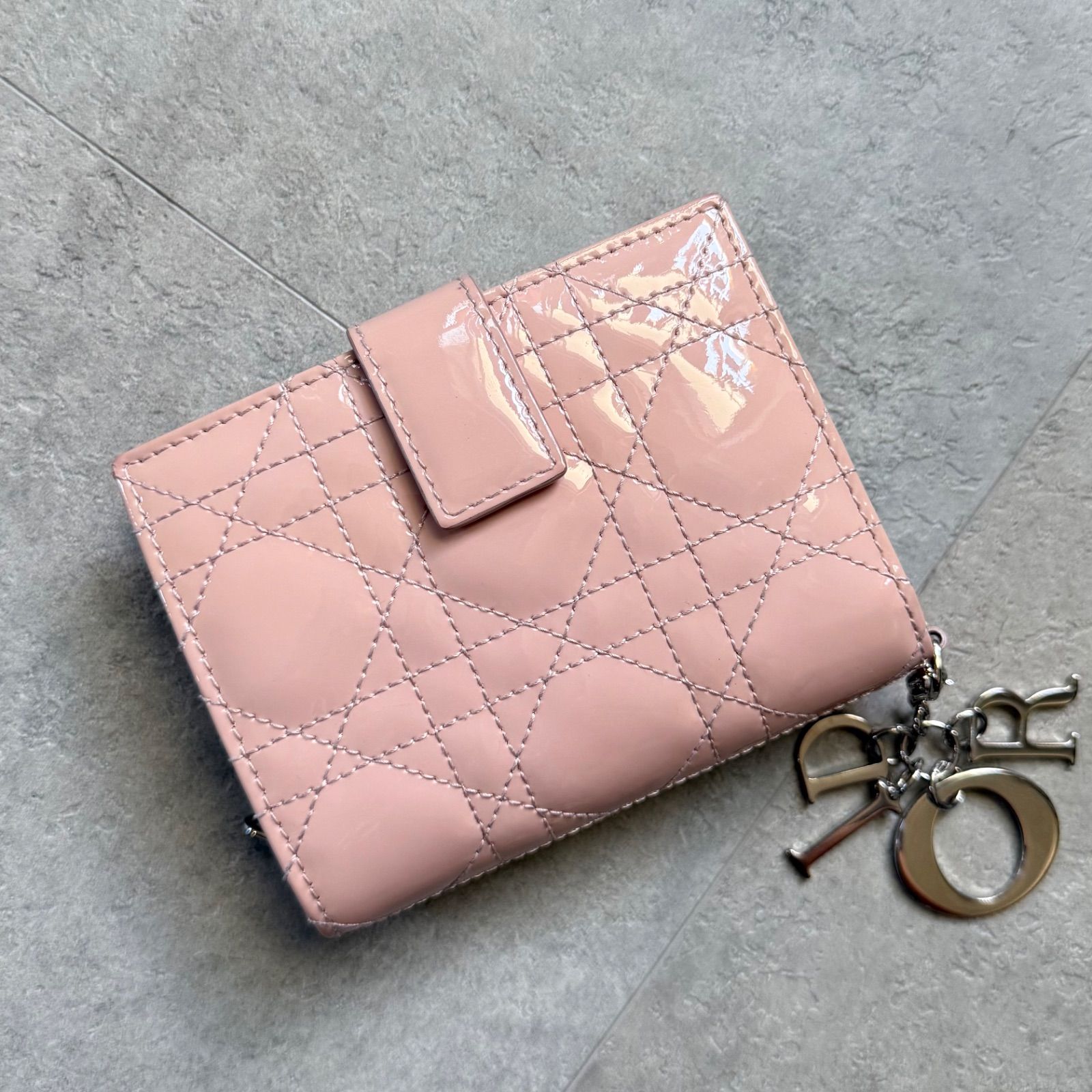 ディオール Lady Dior 三つ折り財布 カナージュ パテント ピンク Christian Dior クリスチャンディオール レディディオール カナージュ