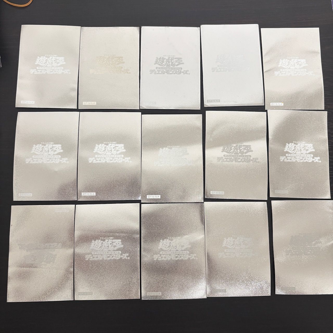 nvq72 15枚 ホログラフィックシルバー 銀 スリーブ 中古 ザラザラ