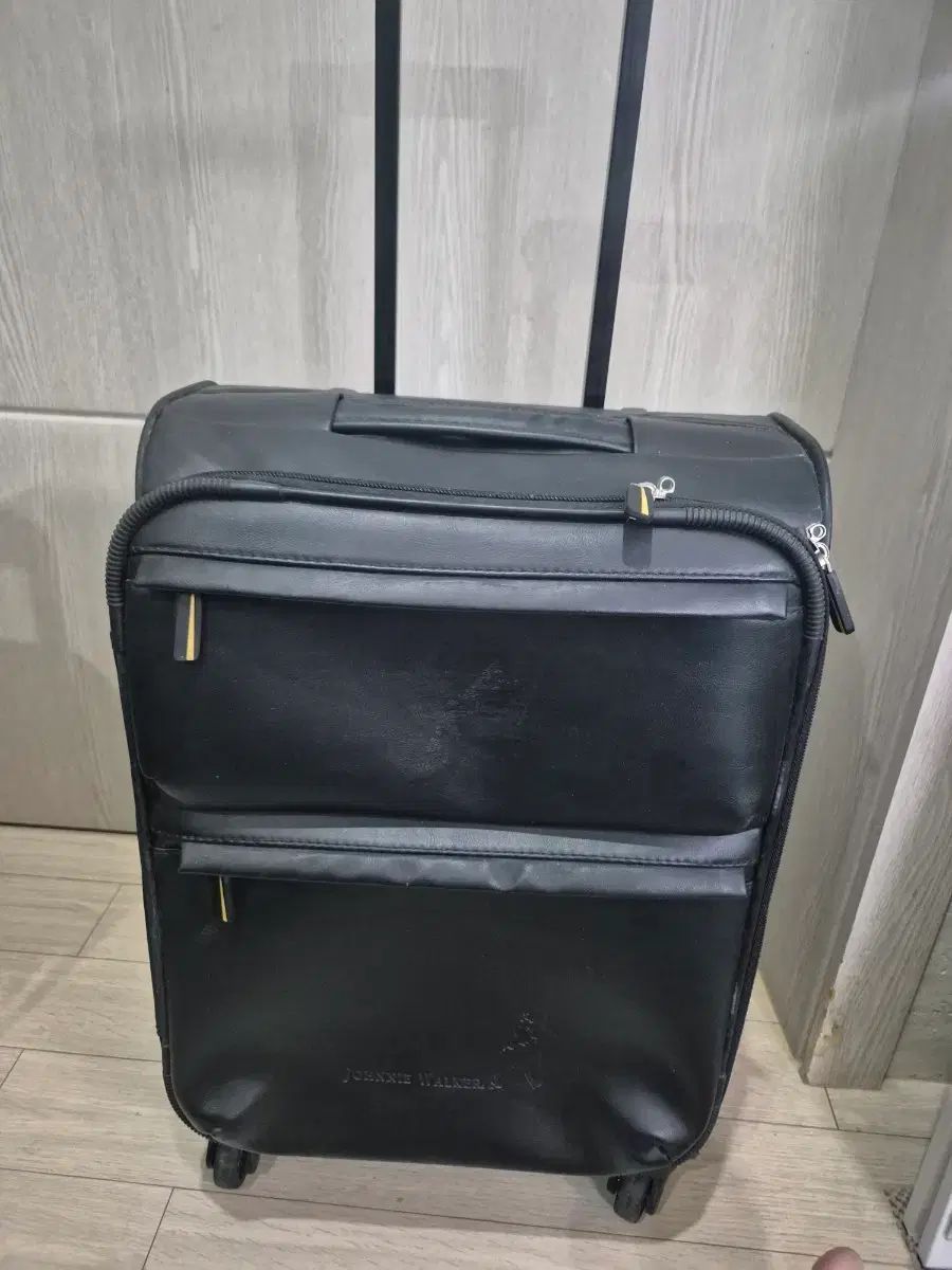 20インチ機内用旅行用キャリー