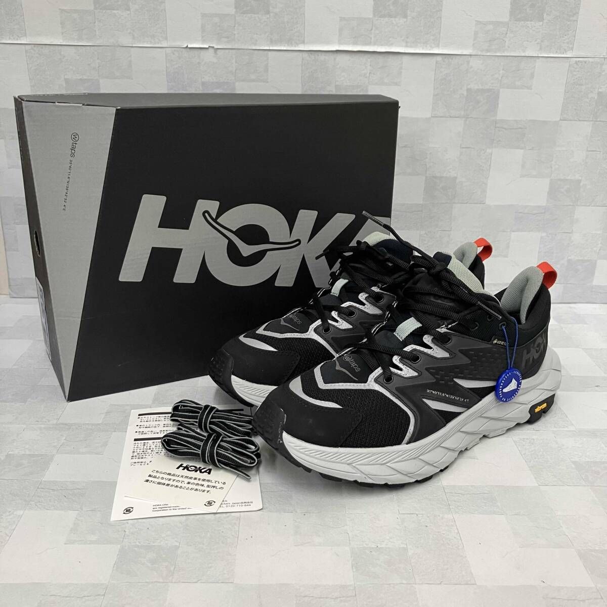 HOKA ONE ONE ホカオネオネ スニーカー WTAPS コラボ Anacapa Low GTX 1155397 26.5cm ブラック 替え紐 箱あり FAKEBUSTER鑑定バッチ付き