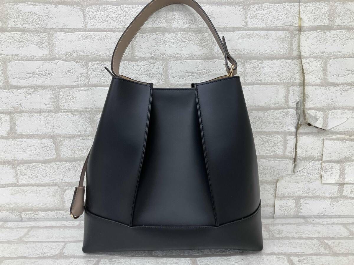 GIANNI NOTARO RUGA ジャンニノターロ ルーガ レザー ショルダーバッグ ブラック レディース 16,107円