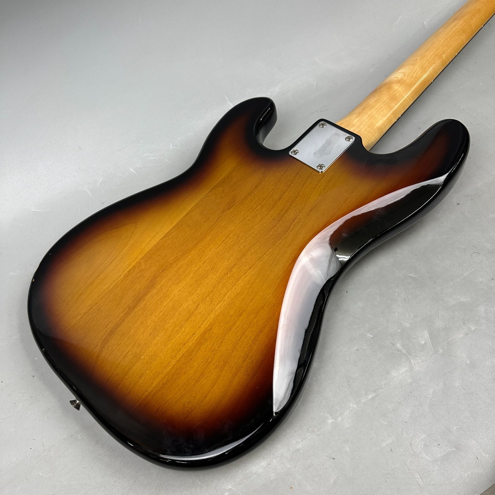 楽器店メンテナンス済！ Squier Precision Bass 1999年製 AA4IK314301