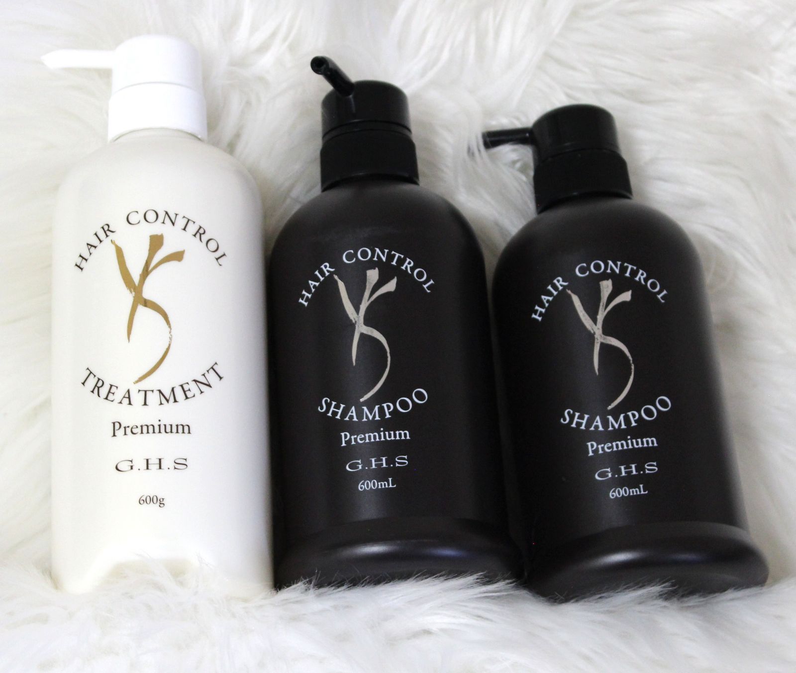 【G.H.S　ヘアーコントロールシャンプー　プレミアム　内容量600g中約9割程残っています×2本　ヘアーコントロールトリートメント　プレミアム　内容量600g中約9割程残っています×1本　3本セット】 8,249円