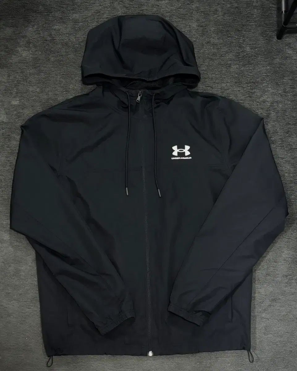 UNDER ARMOUR アンダーアーマー ウィンドブレーカー ブラック 6,363円