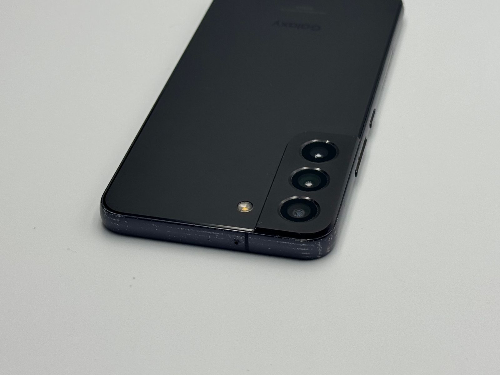 中古C】Galaxy S22 SCG13 ファントムブラック SIMフリー 白ロム - メルカリ