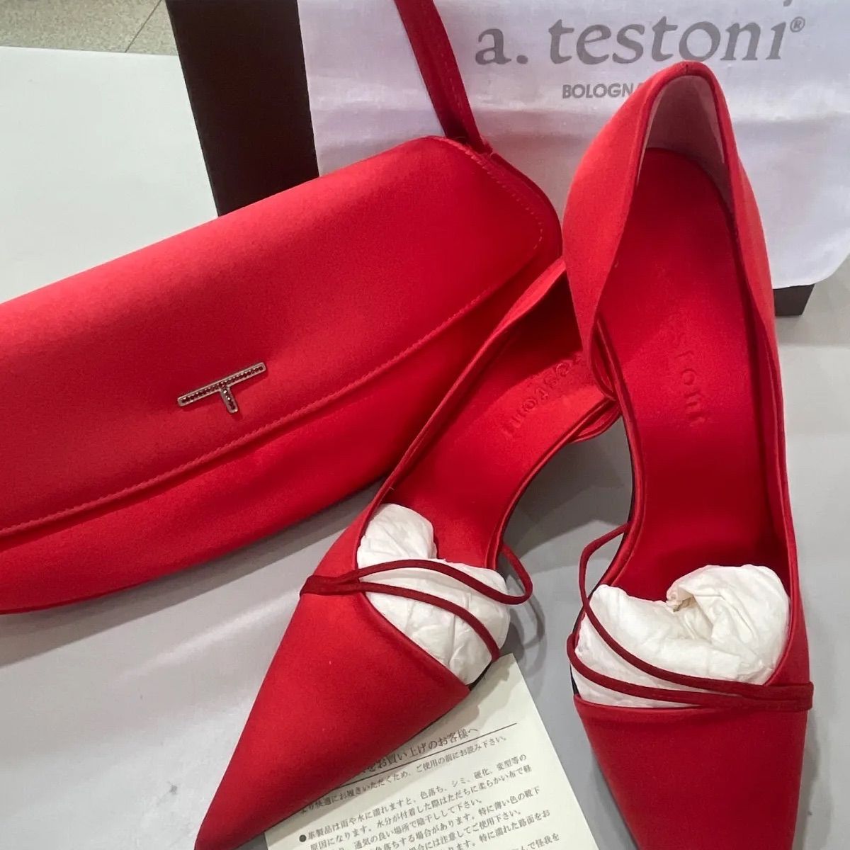 ア・テストーニ　a・testoni 未使用　新品に近い　極美品　保管品　パンプス　バッグ　鞄　靴　まとめ売り　セット　赤　レッド　フォーマル　結婚式やパーティーに　ドレス　イタリア製　レア 7,884円