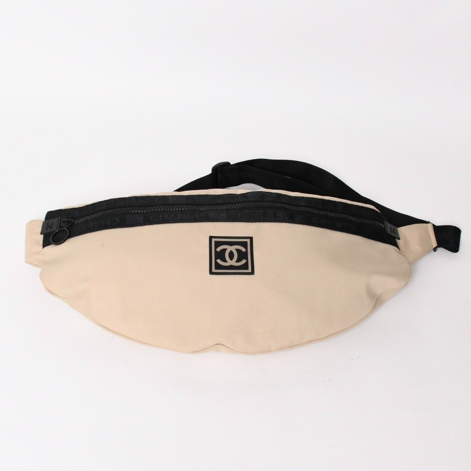 CHANEL シャネル スポーツライン ショルダーバッグ 7番台 ココマーク ナイロンキャンバス ベージュ ブラック 美品 中古 4a004773 192,500円