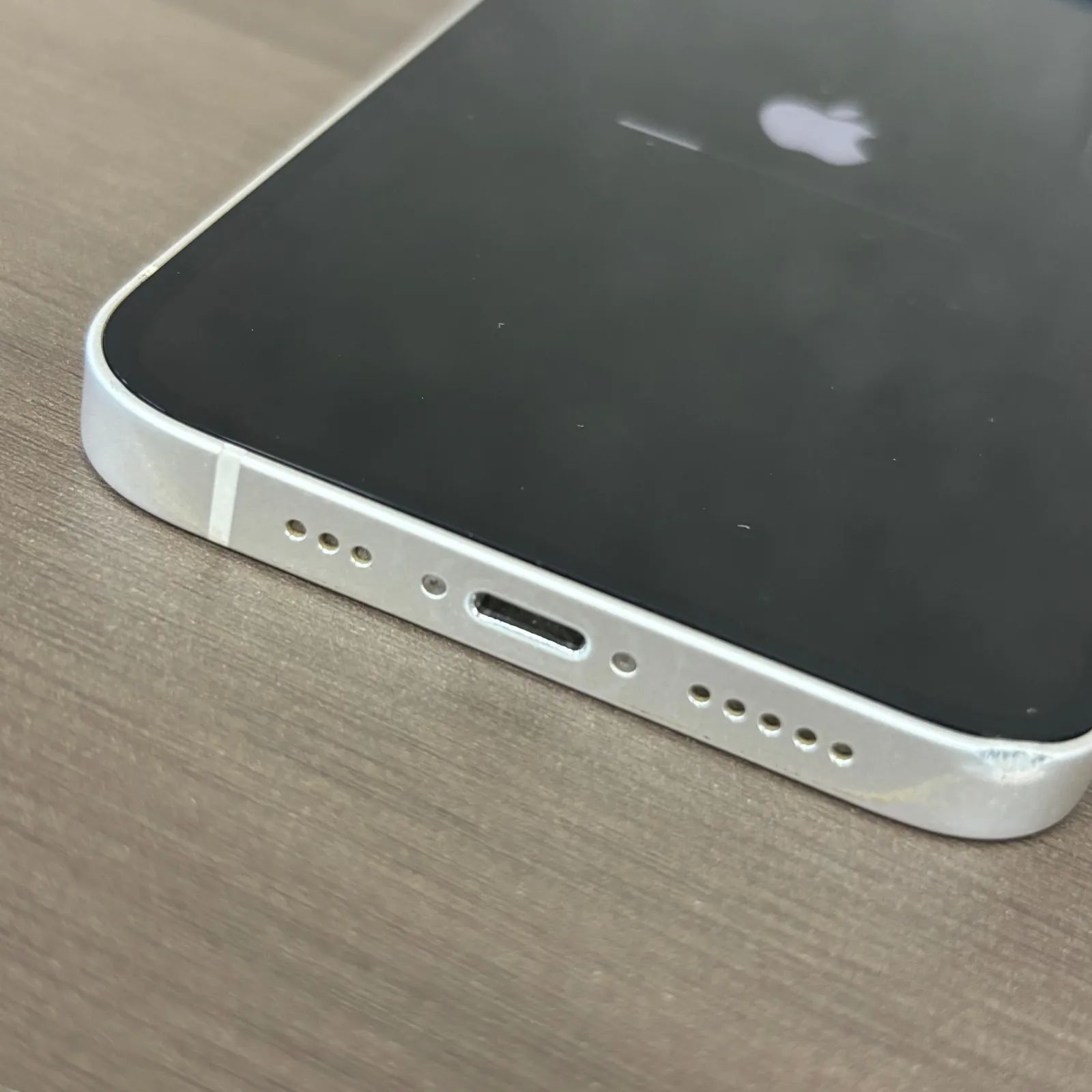 o388)iPhone 13 128GB バッテリー83% 箱付き スターライト - メルカリ
