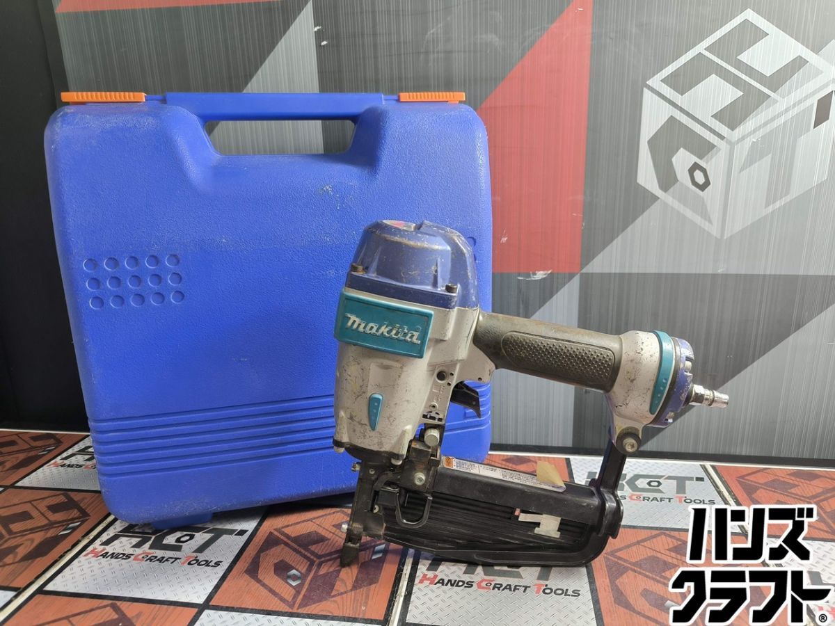 ▲【中古】マキタ 常圧エアタッカー フローリング用 AT1150B 11.3mm×32～50mm ケース付き makita【ハンズクラフト飯塚店】【中古】
