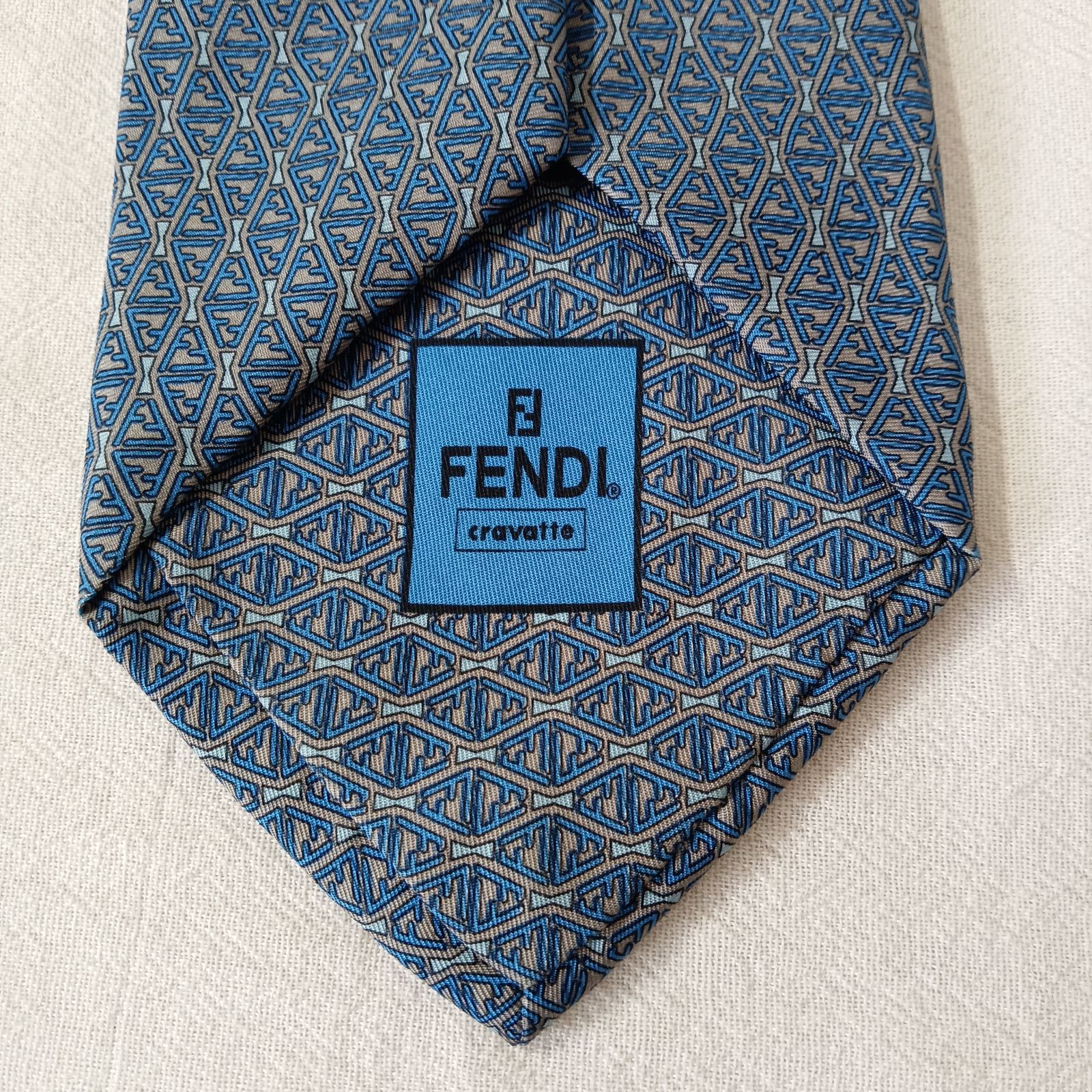 FENDI フェンディ ネクタイ ブルー 総柄 シルク ズッカ FF ロゴ