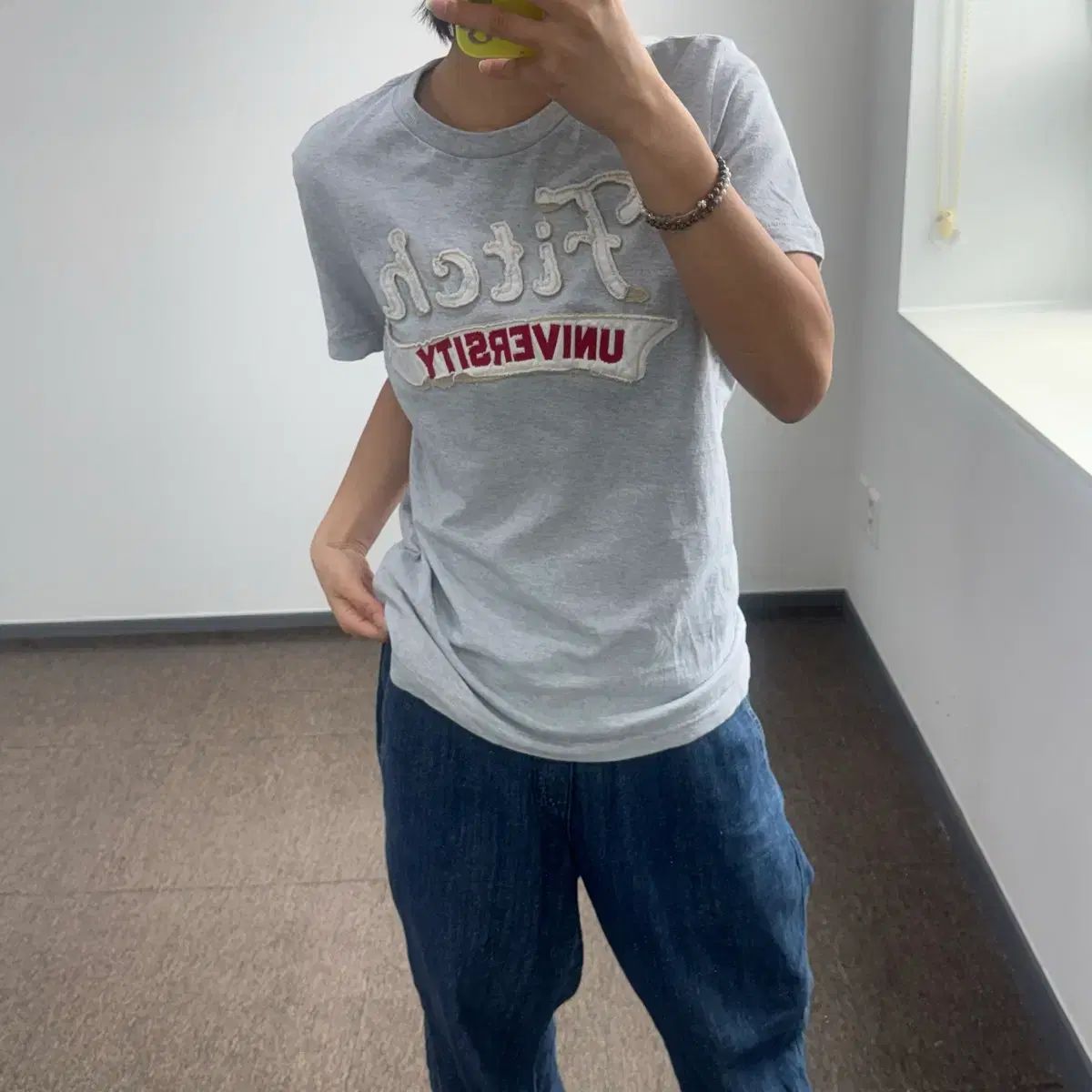 Abercrombie アバクロンビー レタリング ロゴ グレー 半袖