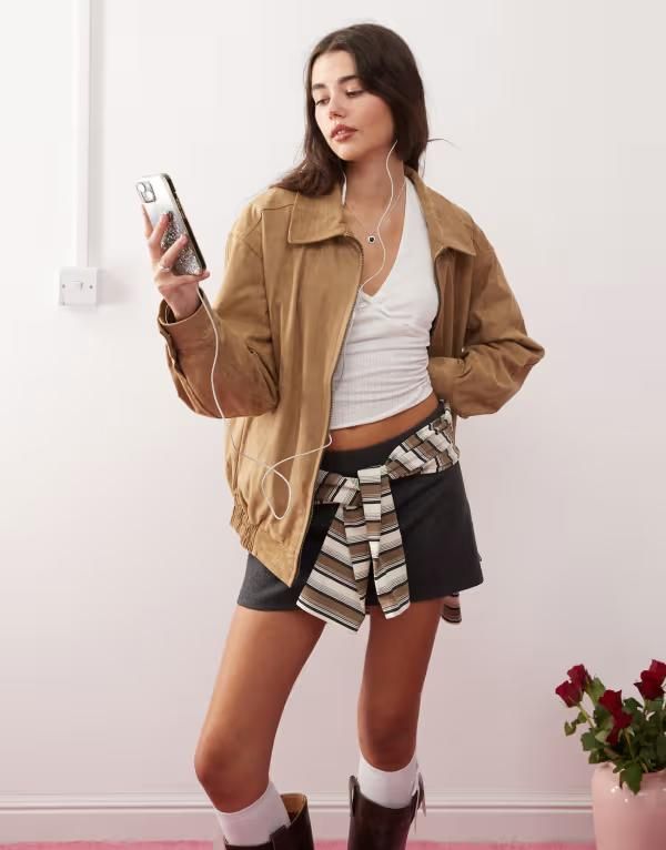 モーテル レディース アウター ジャケット・ブルゾン スエード ジャケット Motel cavita faux suede longline bomber jacket in tan TAN タン