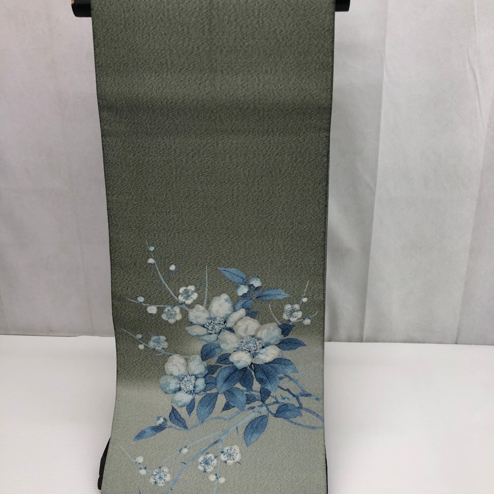 袋帯　逸品　枝花文　青　白　緑　作家　慎一　和装小物 六通　レトロ　帯　全長　約４３０㎝　幅　約３０．５㎝
