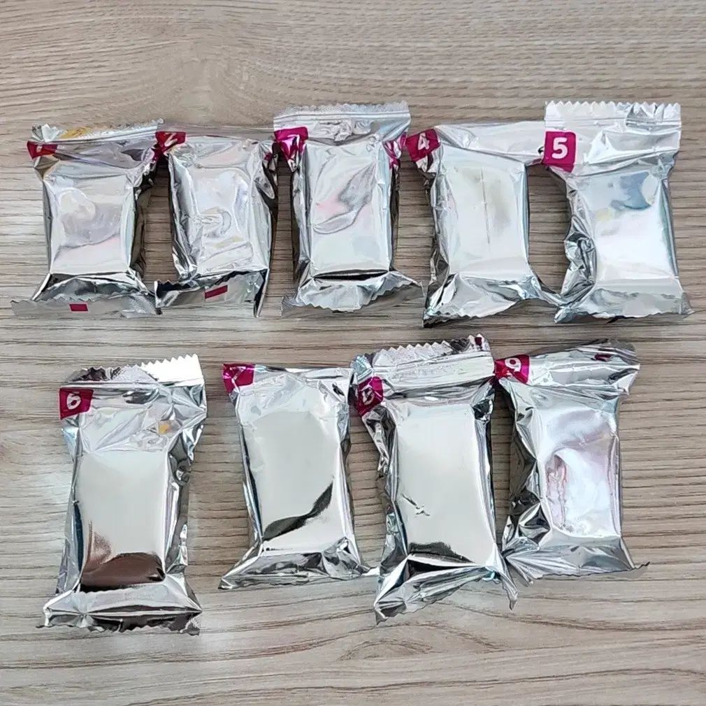 ちいかわ チョコ ボックス 9種 フルセット
