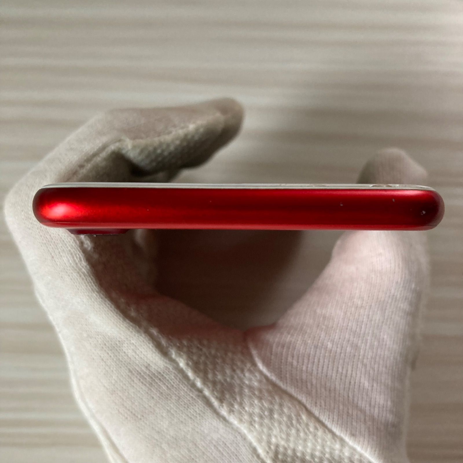 iPhone7 128GB RED SIMフリー やや傷や汚れあり - メルカリ