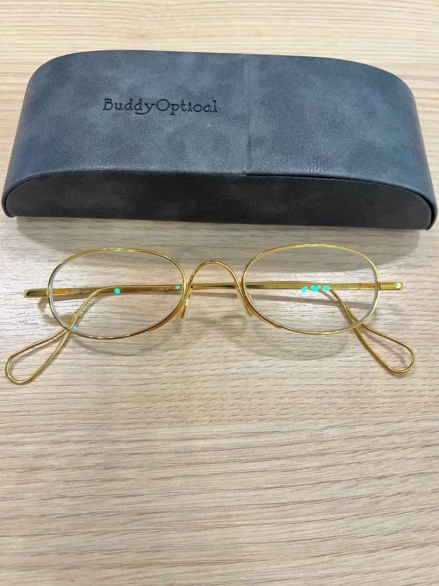 Buddy Optical fis GOLD Buddy Optical メガネ 出品 G-DRAGON（ジードラゴン） GD メガネ